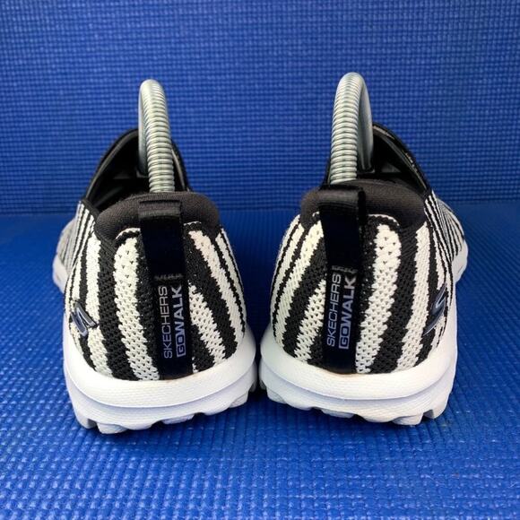 🔴 SKECHERS GOGA MAT STRETCH FIT Women`s Size 9 Black White Comfort Shoes 124176 - Picture 4 of 8